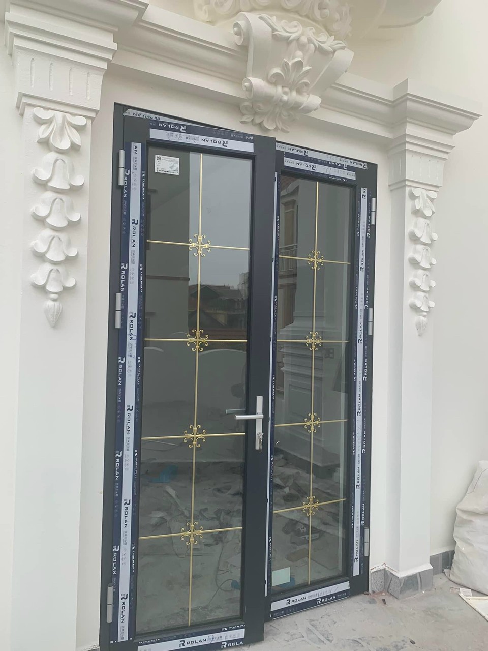 CỬA ĐI 2 CÁNH NHÔM ROLAN HỆ R60